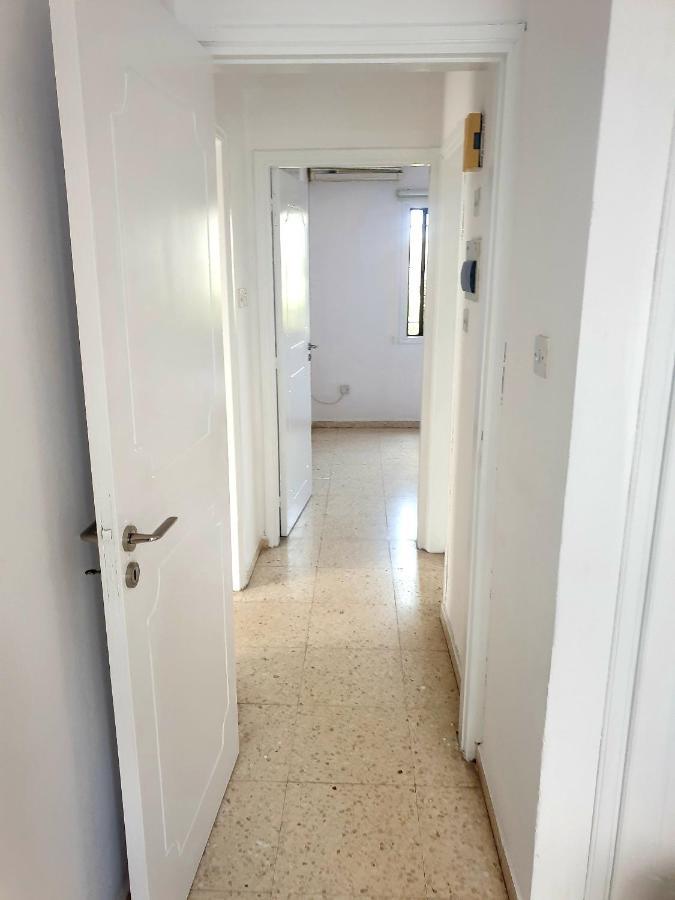 Spacious 2 Bedroom Appartment Near Mall -Internet 1Gbps Paphos Kültér fotó