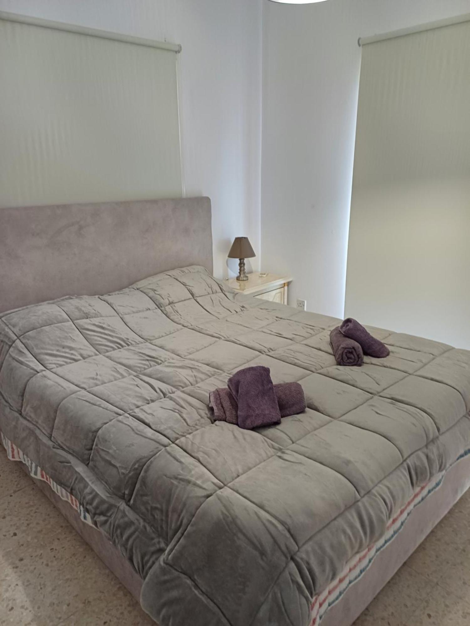 Spacious 2 Bedroom Appartment Near Mall -Internet 1Gbps Paphos Kültér fotó